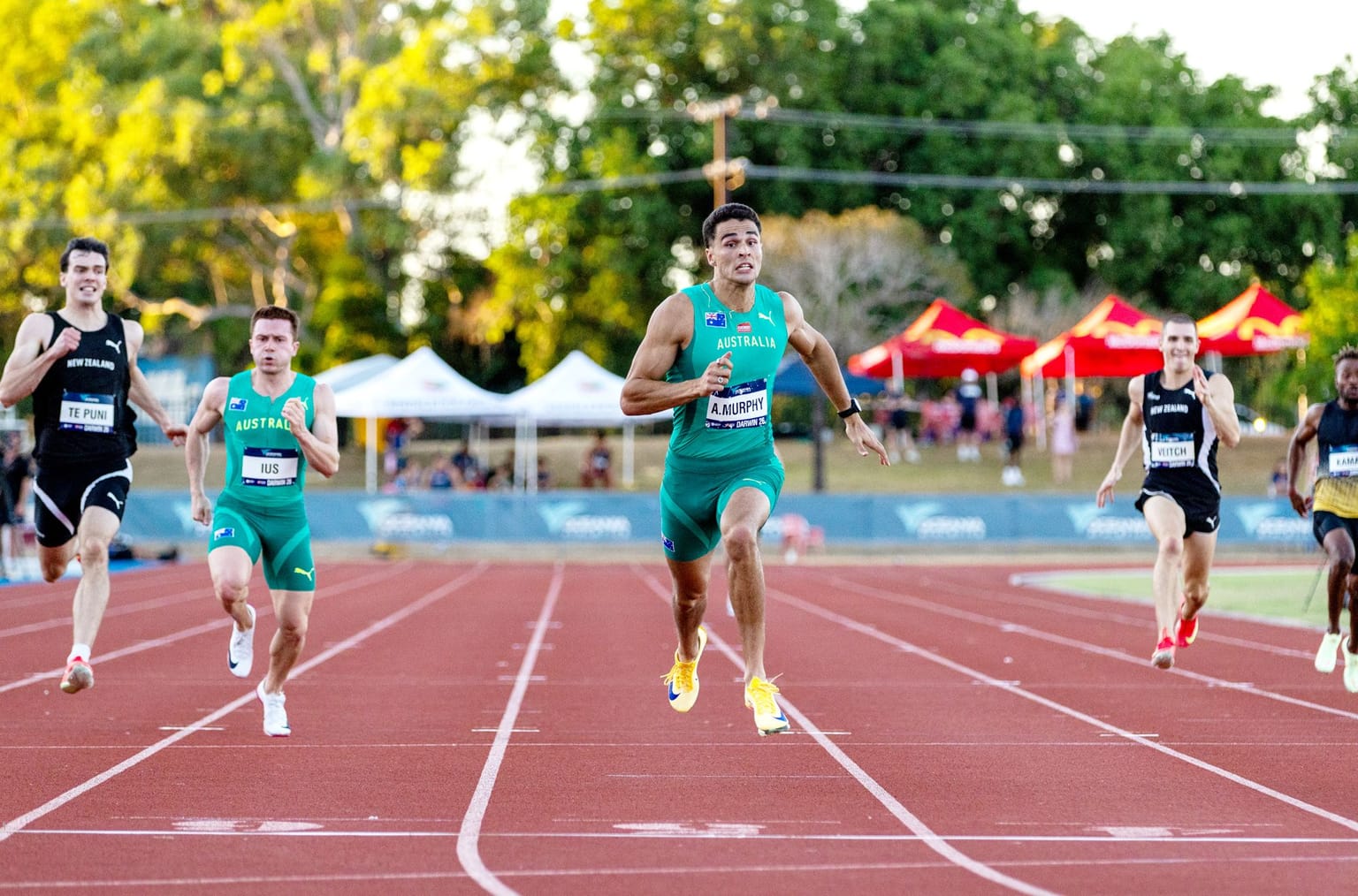 Murphy completes 200m/400m double at Oceania Championships:
Aidan Murphy continued his remarkable breakthrough season by completing a 200m and 400m double at the Oceania Championships