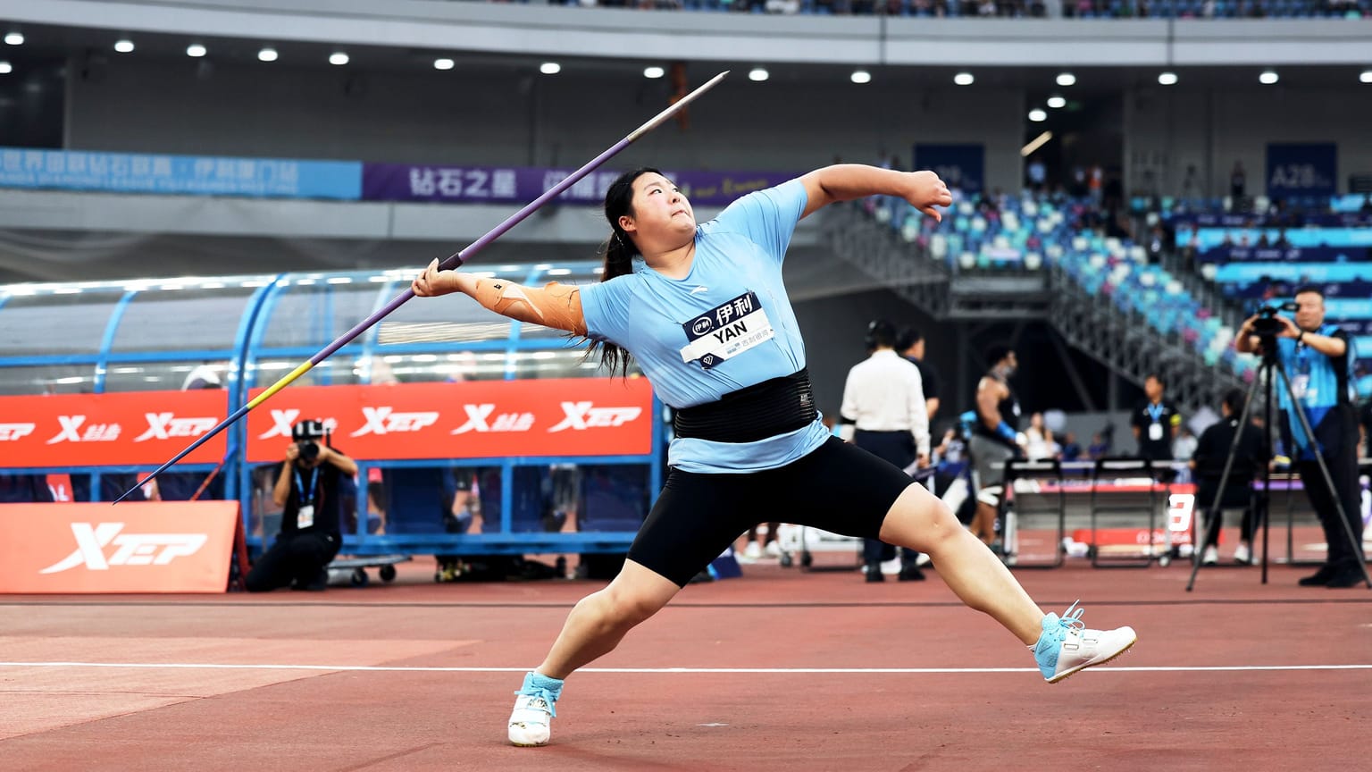 Yan and Russell reign supreme in Xiamen with second-best marks in history:
China’s Yan Ziyi and USA’s Masai Russell achieved the second-best performances of all time in the javelin and 100m hurdles, respectively