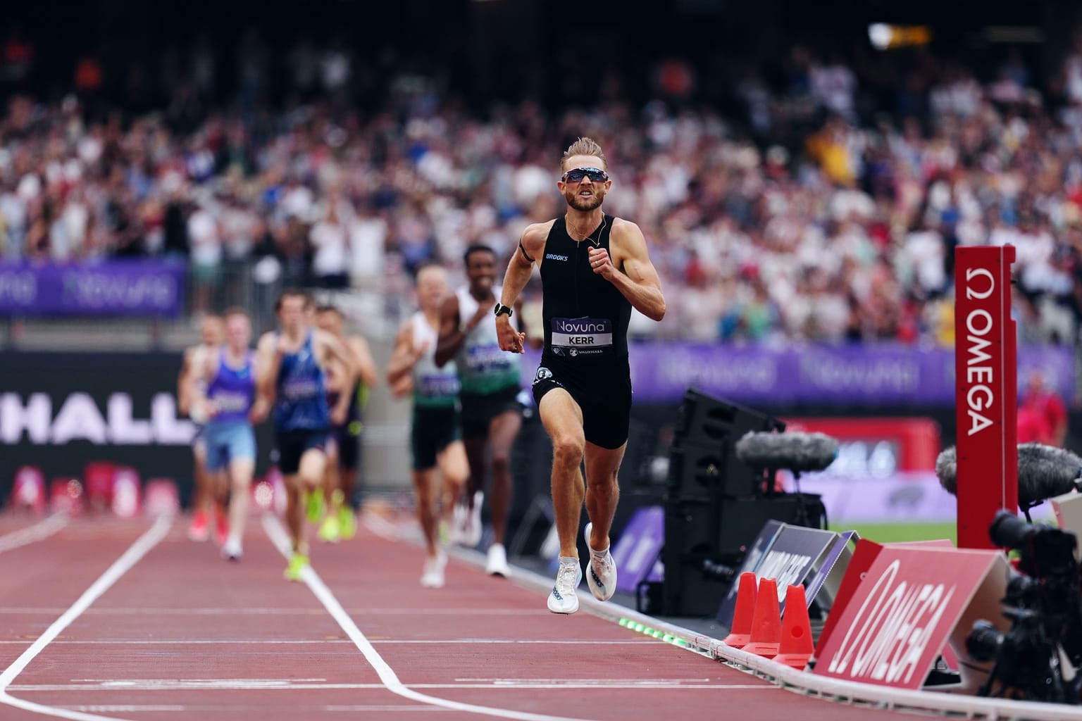 Kerr breaks world mile record with 3:42.66 in London:
Great Britain’s Josh Kerr achieved his much-publicised aim of breaking the long-standing world mile record with a stunning 3:42.66* run at the Novuna London Athletics Meet