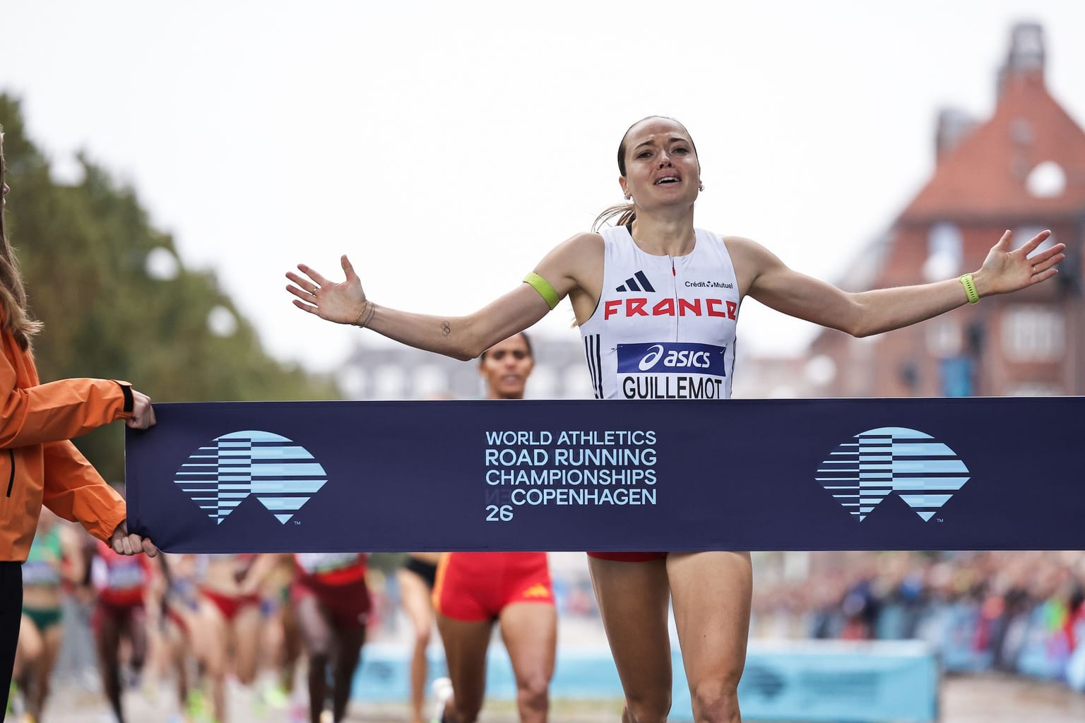 Guillemot kicks to world road mile title in Copenhagen:
Coverage of the women's mile at the World Athletics Road Running Championships Copenhagen 26
